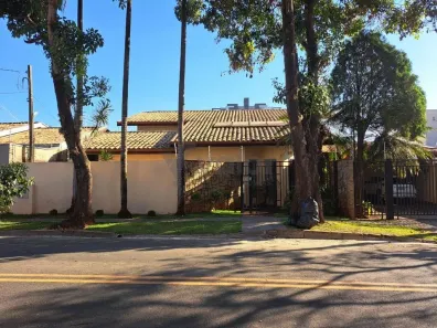 Casa com 3 Quartos para alugar, 278m² no Jardim das Paineiras, Campinas