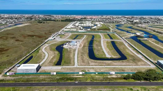Lote/Terreno à venda, 243m² no XANGRI-LÁ, Xangri-lá
