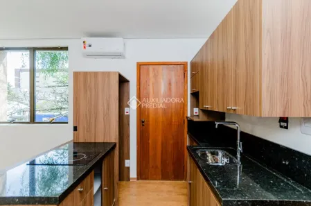 Apartamento com 1 Quarto para alugar, 35m² no Santa Cecília, Porto Alegre