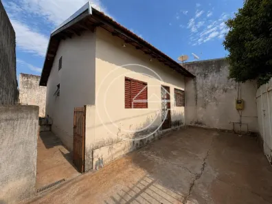 Casa com 2 Quartos à venda, 63m² no Centro, Marília