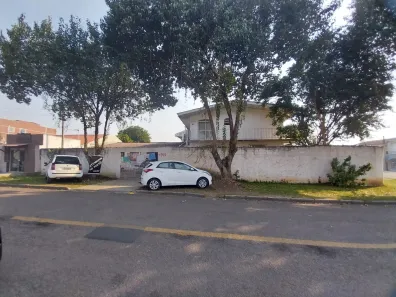 Sobrado com 4 Quartos à venda, 268m² no Guaíra, Curitiba