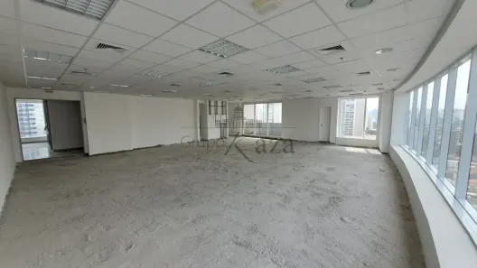 Prédio Comercial com 1 Quarto para alugar, 192m² no Cidade Monções, São Paulo