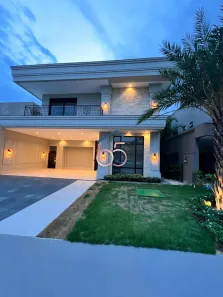 Casa de Condomínio com 4 Quartos à venda, 390m² no Petrópolis, Várzea Grande