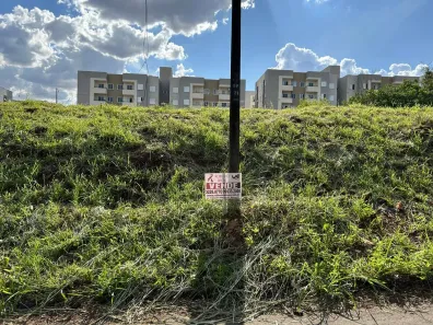 Lote/Terreno à venda, 3000m² no Chácaras Aeroporto, Maringá
