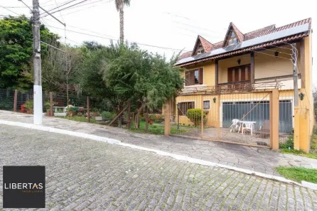 Casa de Condomínio com 3 Quartos à venda, 385m² no Espírito Santo, Porto Alegre
