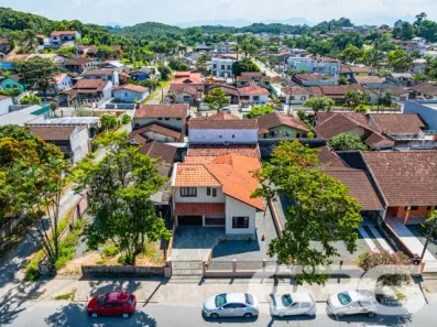 Sobrado com 4 Quartos à venda, 126m² no Petrópolis, Joinville