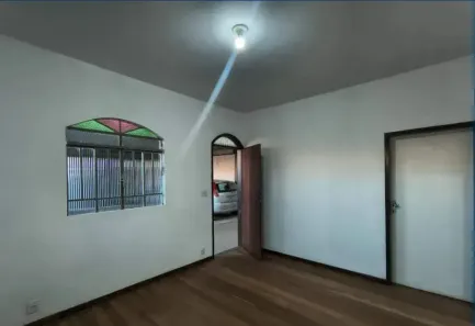 Casa com 4 Quartos para alugar, 188m² no Nacional, Contagem