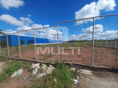 Lote/Terreno com 1 Quarto para alugar, 750m² no Distrito Industrial, Uberlândia