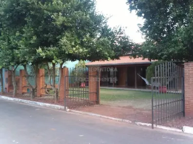 Fazenda/Sítio com 3 Quartos à venda, 250m² no , Fronteira