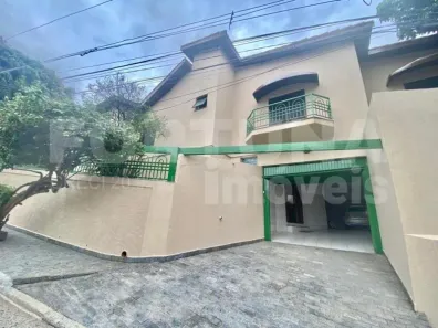 Sobrado com 8 Quartos à venda, 353m² no Cidade São Francisco, São Paulo
