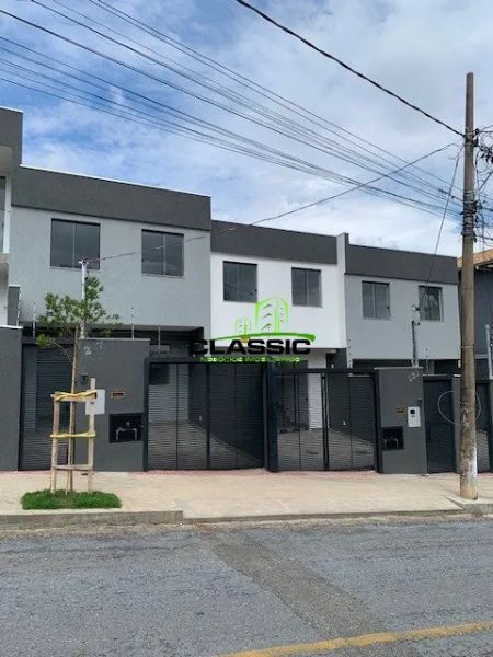 Casa com 3 quartos — Santa Amélia, Belo Horizonte