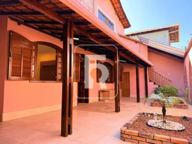 Casa com 5 Quartos à venda, 401m² no Alvorada, Conselheiro Lafaiete