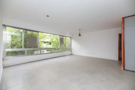 Apartamento com 3 Quartos à venda, 133m² no Moinhos de Vento, Porto Alegre