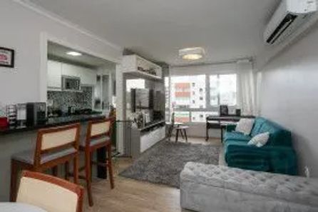 Apartamento com 2 Quartos à venda, 70m² no Partenon, Porto Alegre