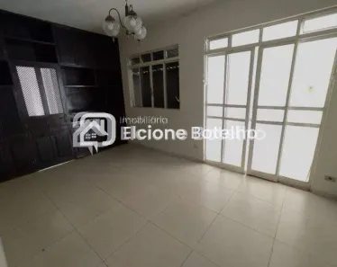 Casa com 4 Quartos à venda, 194m² no Centro, Uberlândia