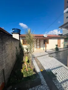 Casa com 3 Quartos para alugar, 70m² no Centro, Tijucas