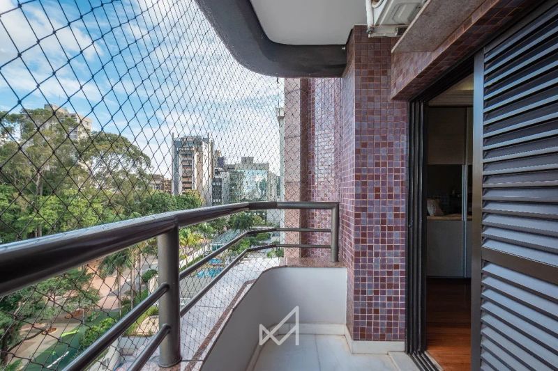 Apartamento com 5 quartos — Barro Preto, Belo Horizonte