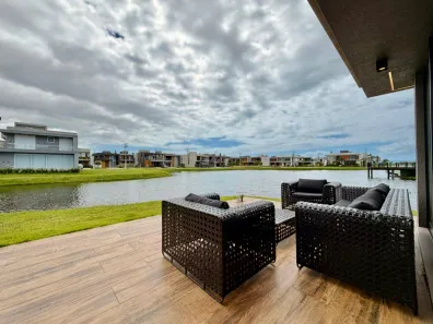 Casa de Condomínio com 6 Quartos à venda, 280m² no XANGRI-LÁ, Xangri-lá