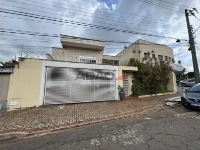 Sobrado com 5 Quartos à venda, 510m² no Jardim Goiás, Goiânia