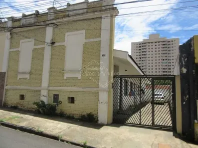 Casa com 1 Quarto para alugar, 28m² no Centro, Araraquara