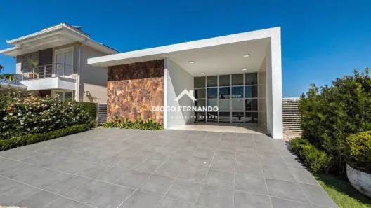 Casa de Condomínio com 3 Quartos à venda, 222m² no Campeche, Florianópolis