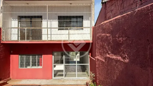 Casa com 3 Quartos para alugar, 490m² no Centro-Sul, Cuiabá