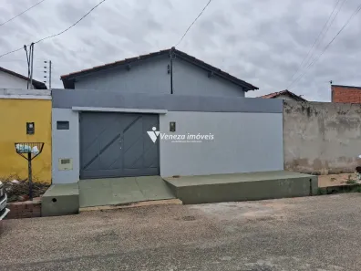 Casa com 2 Quartos para alugar, 300m² no Angelim, Teresina