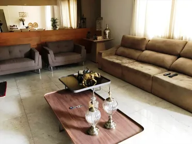 Apartamento com 4 Quartos à venda, 180m² no Santo Antônio, Belo Horizonte