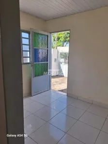 Casa com 1 Quarto para alugar, 40m² no Santa Luzia, Uberlândia