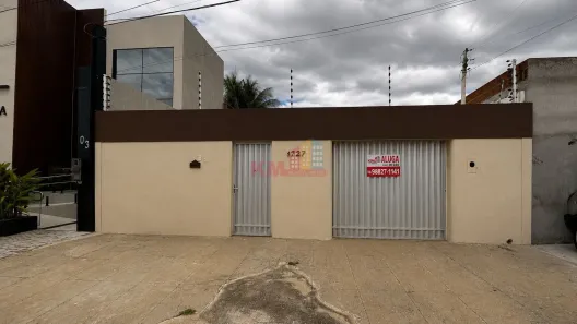 Casa com 3 Quartos à venda, 143m² no Aeroporto, Mossoró