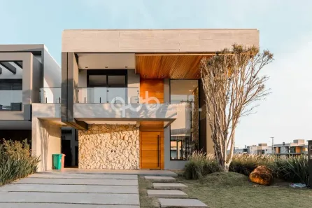 Sobrado com 4 Quartos à venda, 230m² no XANGRI-LÁ, Xangri-lá