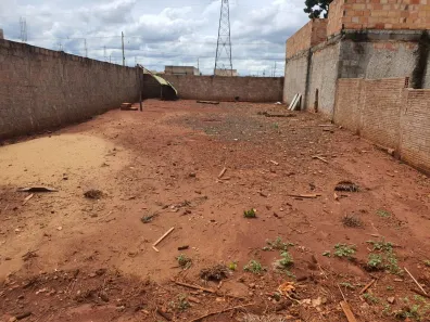 Lote/Terreno à venda, 252m² no Parque das Laranjeiras, Uberaba