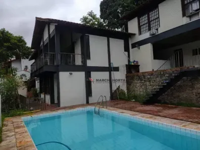 Casa com 4 Quartos à venda, 401m² no Mata Paca, Niterói