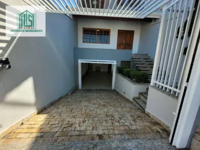 Sobrado com 3 Quartos à venda, 245m² no Cidade São Jorge, Santo André