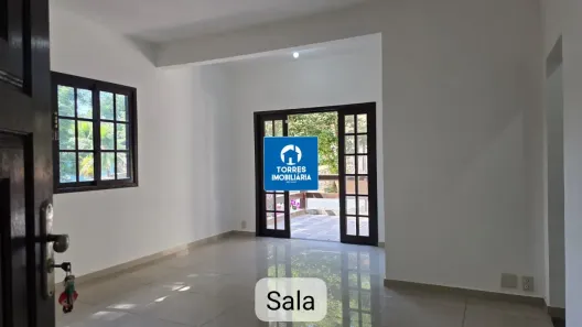 Casa de Condomínio com 3 Quartos à venda, 257m² no Baldeador, Niterói