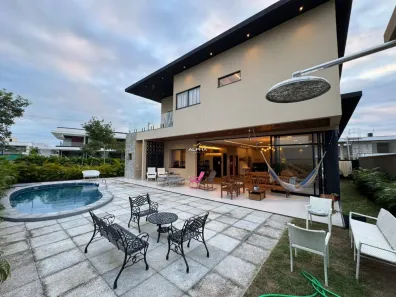 Casa de Condomínio com 5 Quartos à venda, 450m² no Cidade Alpha, Eusébio
