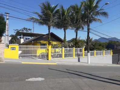 Lote/Terreno à venda, 822m² no Vila Nova, Joinville