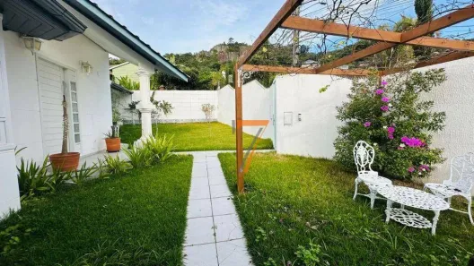 Casa com 3 Quartos à venda, 300m² no Centro, Florianópolis