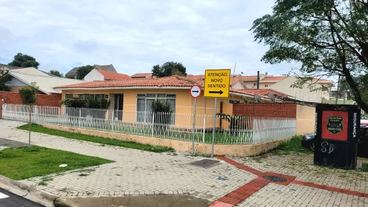 Imóvel Comercial com 3 Quartos à venda, 235m² no Cajuru, Curitiba