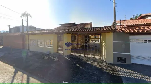Casa com 3 Quartos à venda, 183m² no Jardim Britânia, Caraguatatuba
