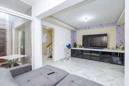 Sobrado com 2 Quartos à venda, 272m² no Guaíra, Curitiba