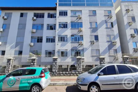 Apartamento com 2 Quartos para alugar, 61m² no Estreito, Florianópolis
