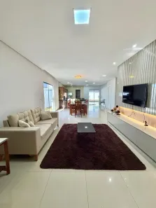 Casa de Condomínio com 4 Quartos para alugar, 235m² no Cidade Alpha, Eusébio