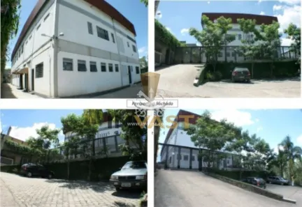 Prédio Comercial para alugar, 984m² no Recanto Sombra do Ipê, Santana de Parnaíba