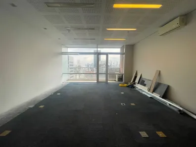 Sala Comercial à venda, 42m² no Cidade Monções, São Paulo