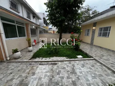 Sobrado com 3 Quartos à venda, 236m² no Embaré, Santos