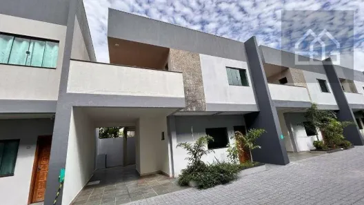 Sobrado com 3 Quartos à venda, 129m² no Santa Felicidade, Cascavel