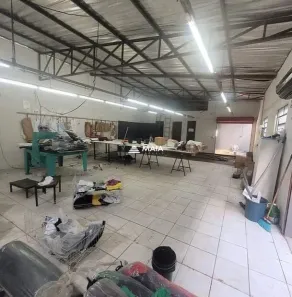 Galpão/Depósito/Armazém à venda, 210m² no Dom Eduardo II, Uberaba