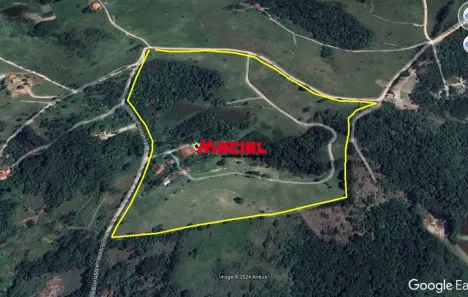 Fazenda/Sítio com 4 Quartos à venda, 400m² no Parque Meia Lua, Jacareí