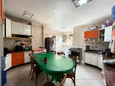 Apartamento com 4 Quartos à venda, 156m² no Campina, Belém